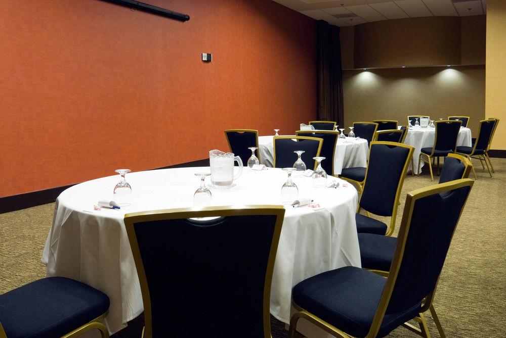 Holiday Inn Express Hotel & Suites Columbia-Fort Jackson By Ihg Εξωτερικό φωτογραφία
